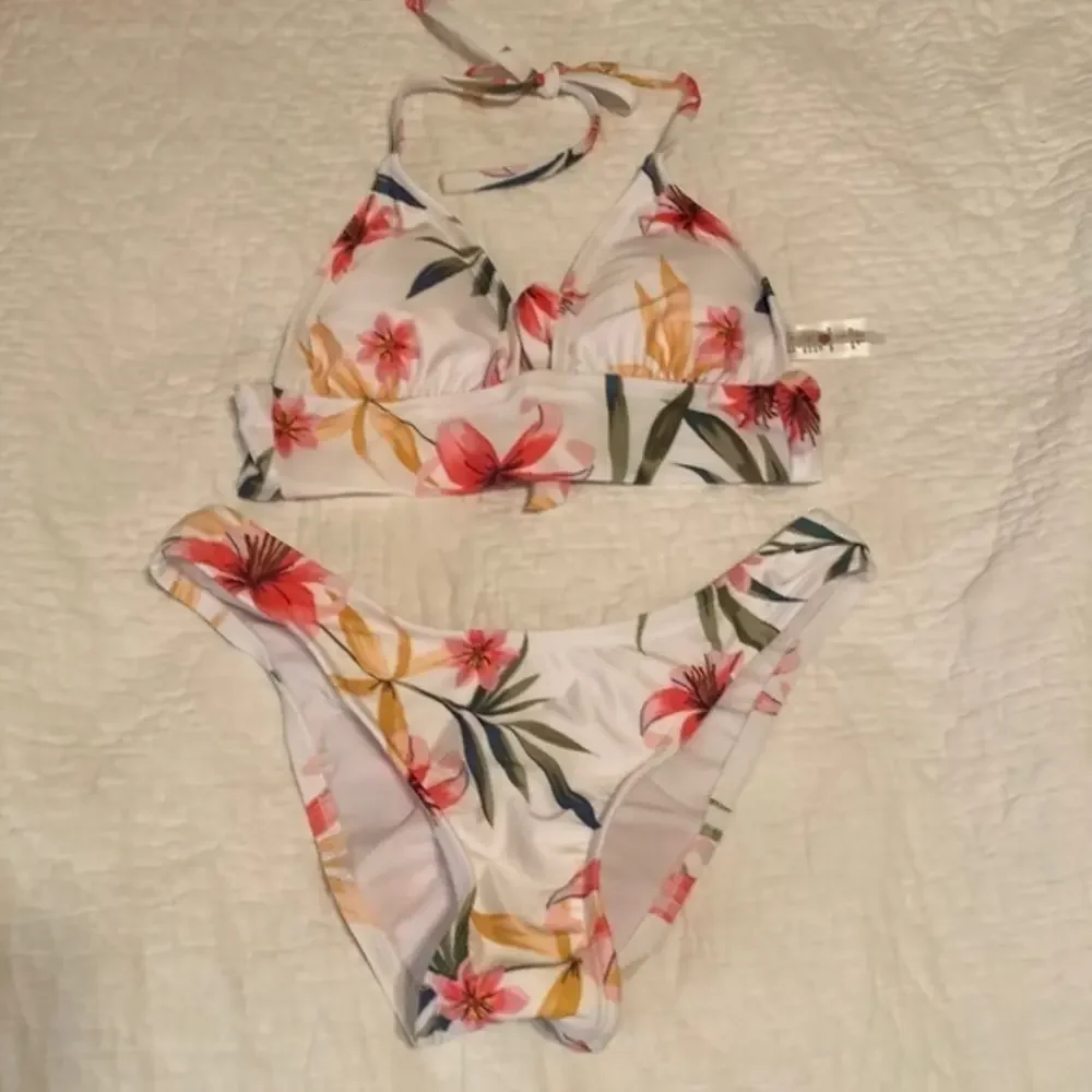Shade‎ &Shore bathing suite